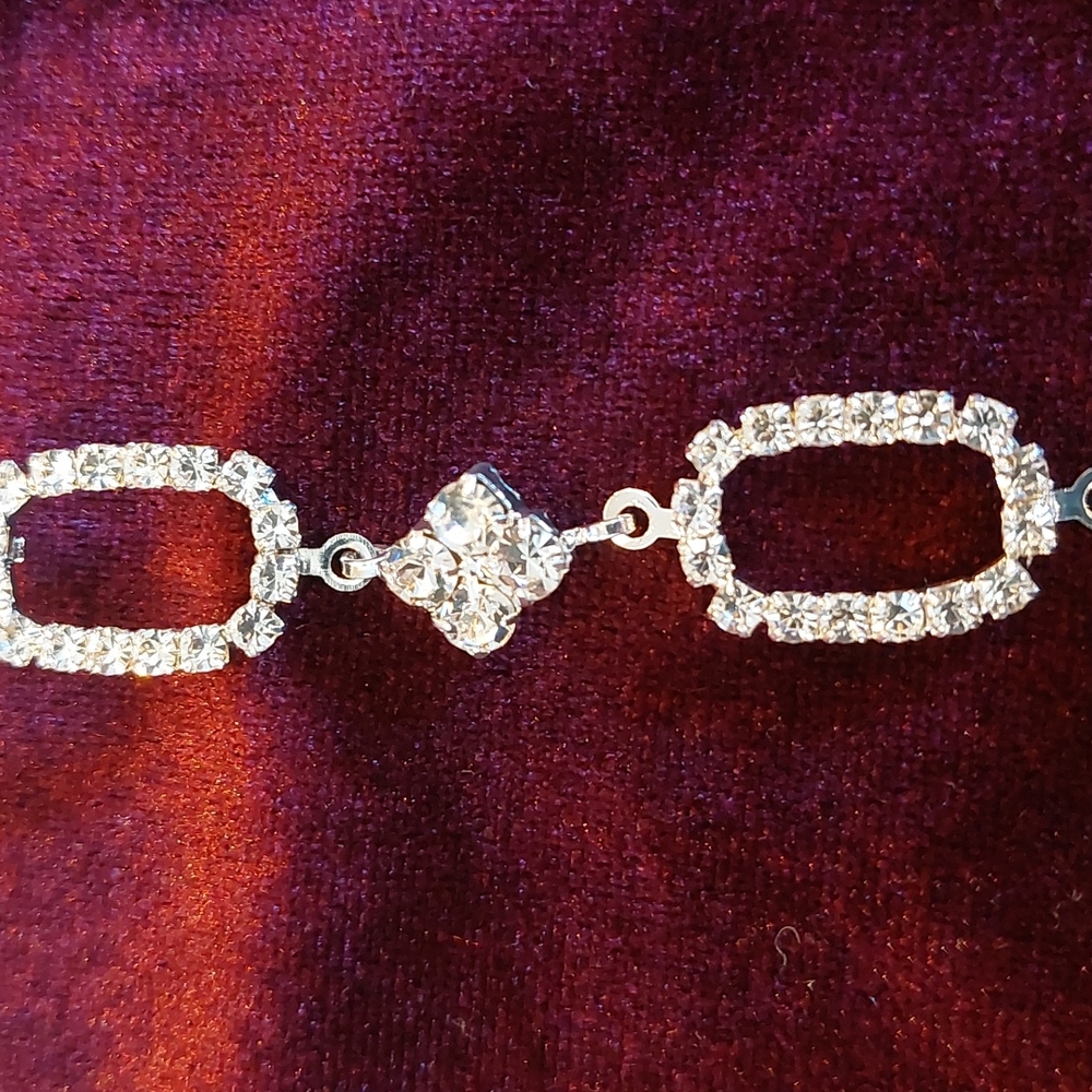 Icing Rhinestone Necklace - Picture 5 of 9